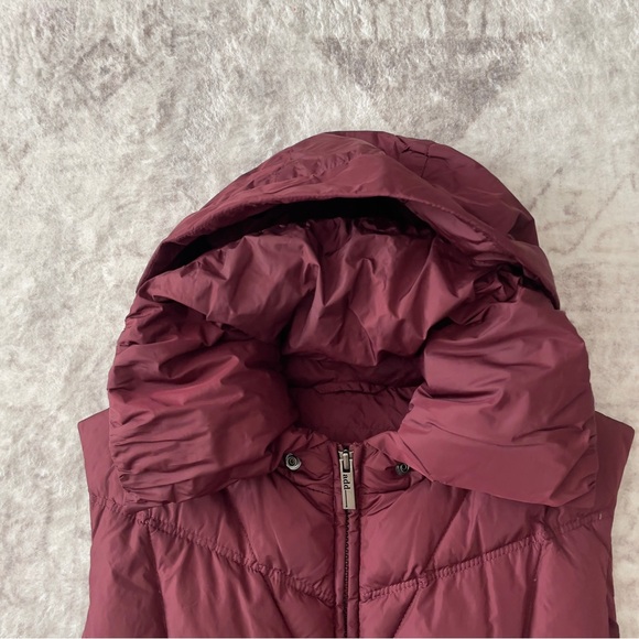 Add Down Quilted Puffer Vest Burgundy Size 2 - Picture 3 of 15